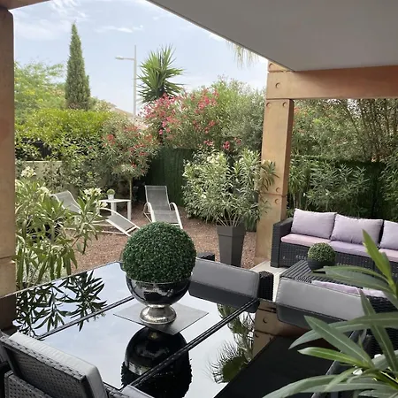 T2 Jacuzzi Prive Clim & Parking Calme & Cosy Agde